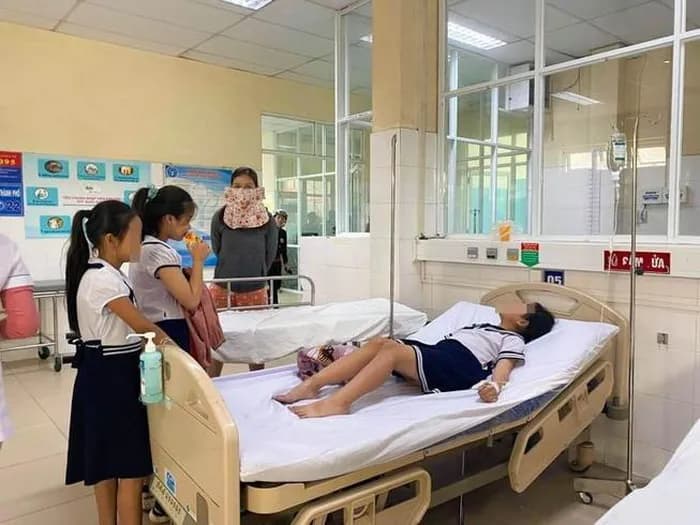 Hơn 30 học sinh nhập viện tại Đà Nẵng